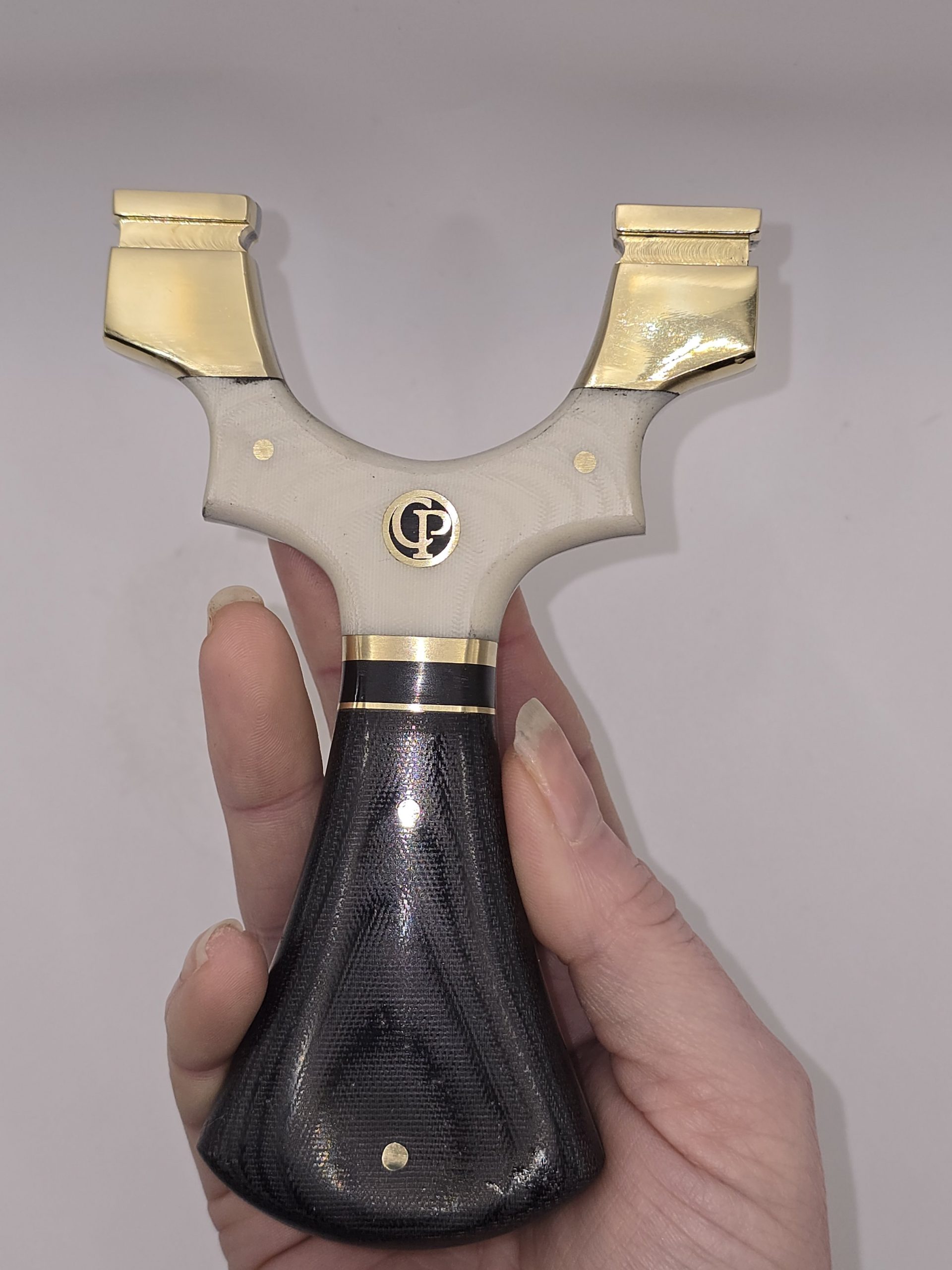 🦌 Catty Precision Stalker – Cream & Black Micarta (OTT) - Image 2