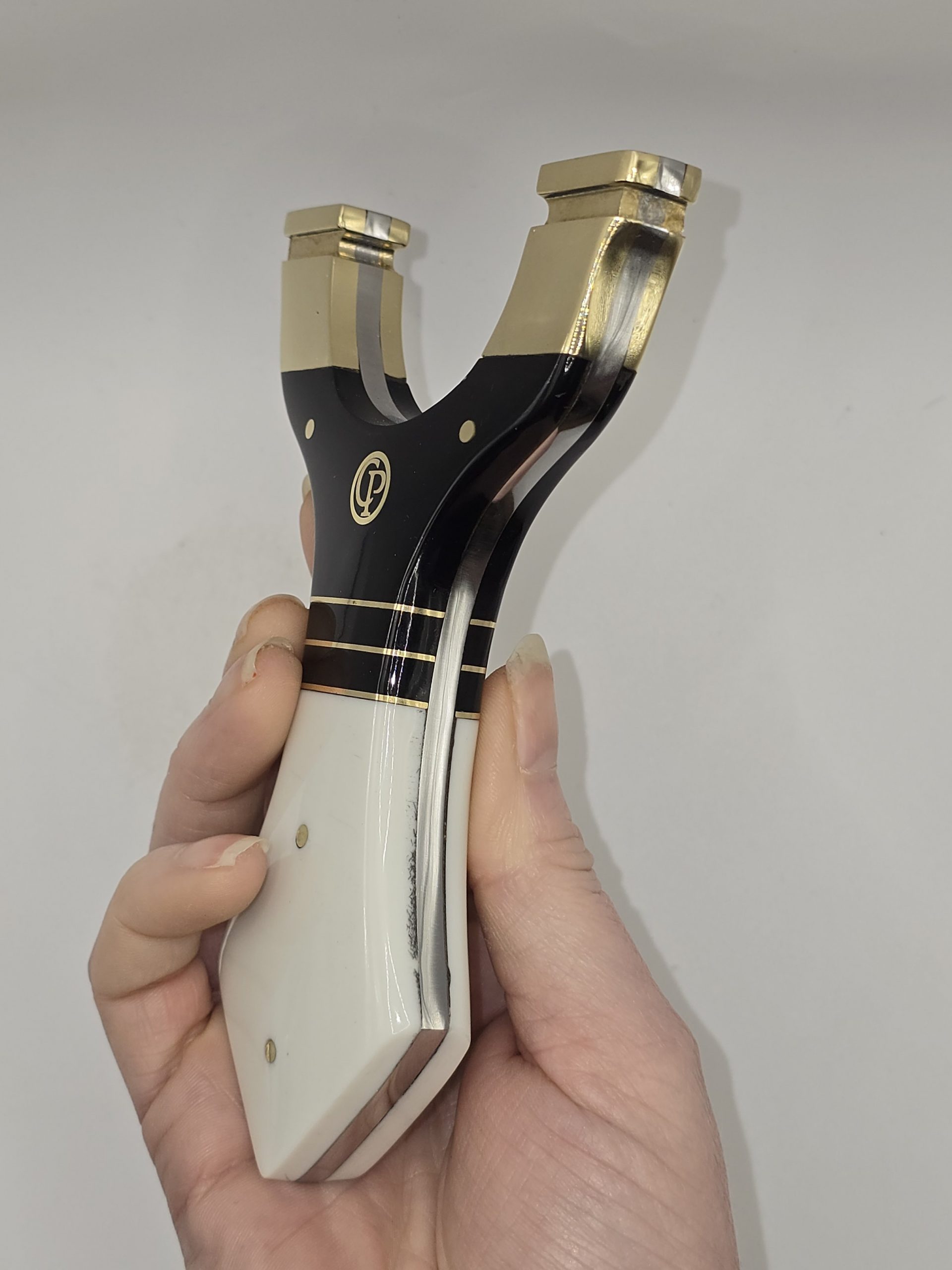 🎯 Catty Precision Predator – Black & White Resin Hybrid (OTT) - Image 3