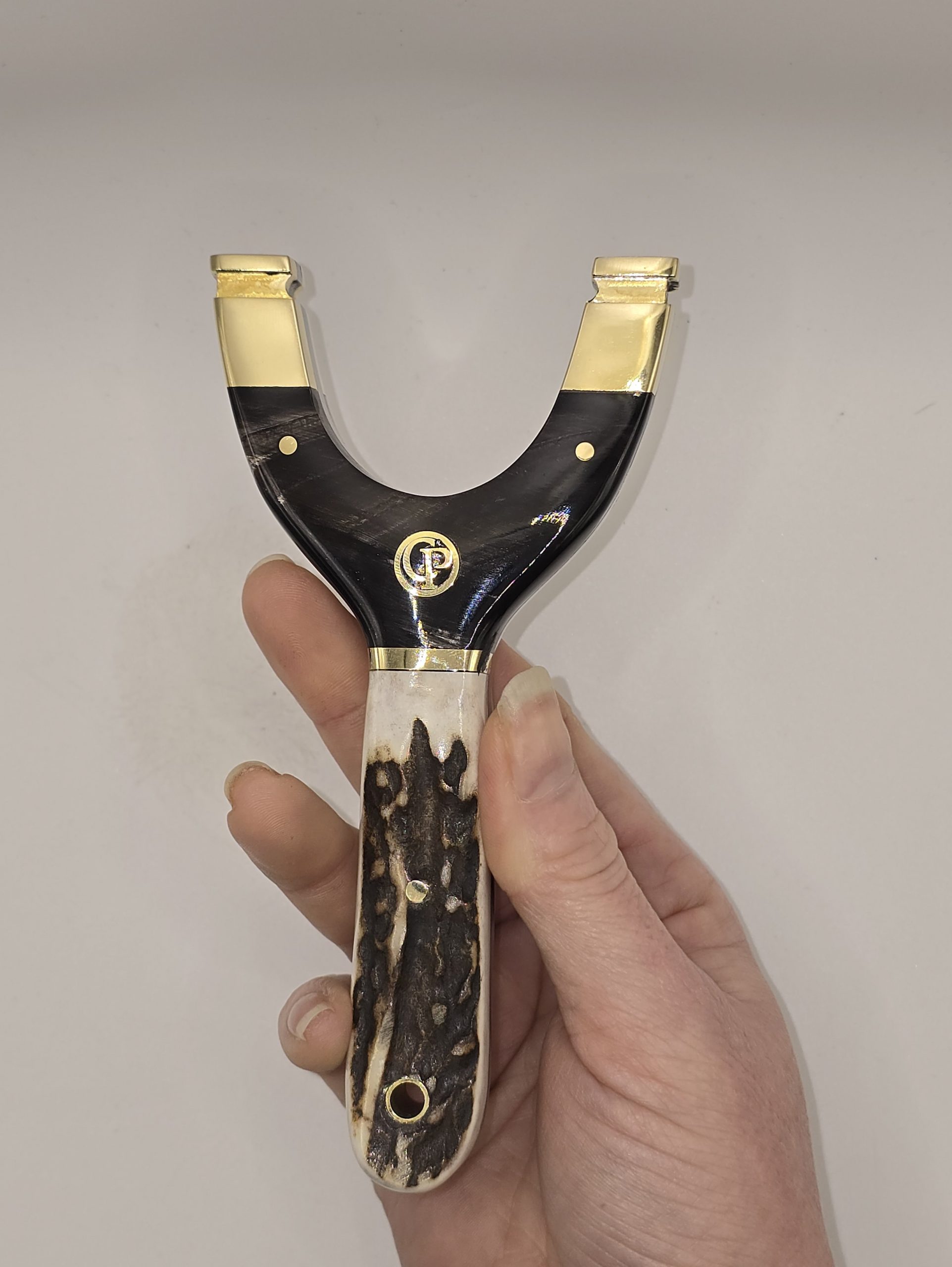 ✅ Catty Precision Hunter – Black Buffalo Horn & Deer Antler OTT Slingshot - Image 3