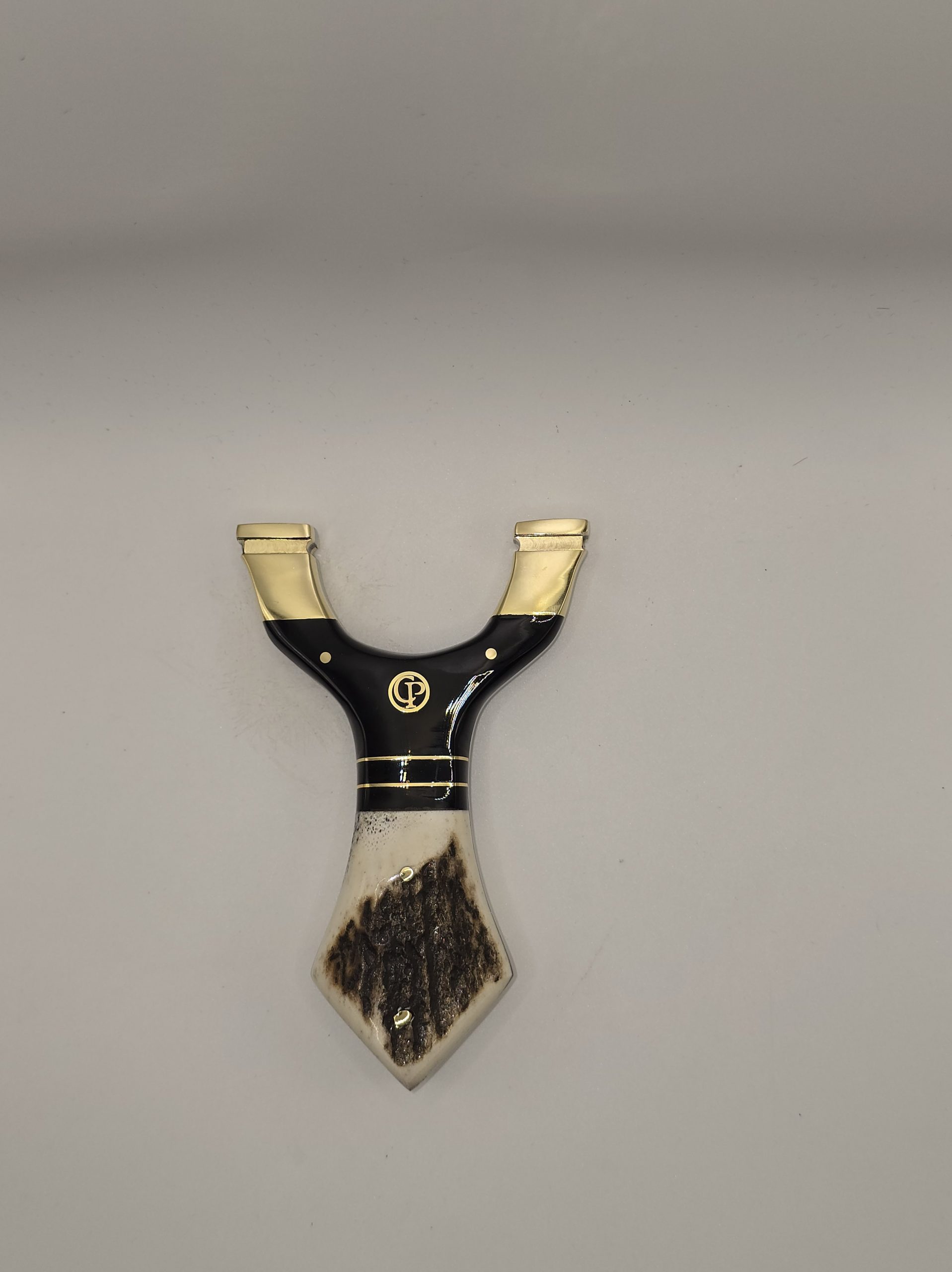 🎯 Catty Precision Predator – Black Resin & Deer Antler Hybrid OTT Hunting Slingshot - Image 5