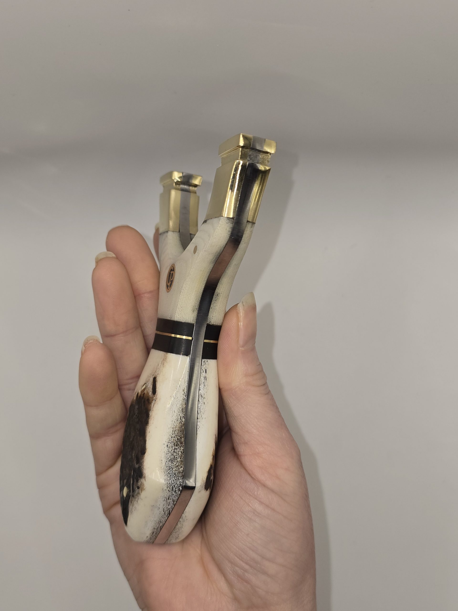 🎯 Catty Precision Predator – Cream Micarta & Stag Hybrid (OTT) - Image 2