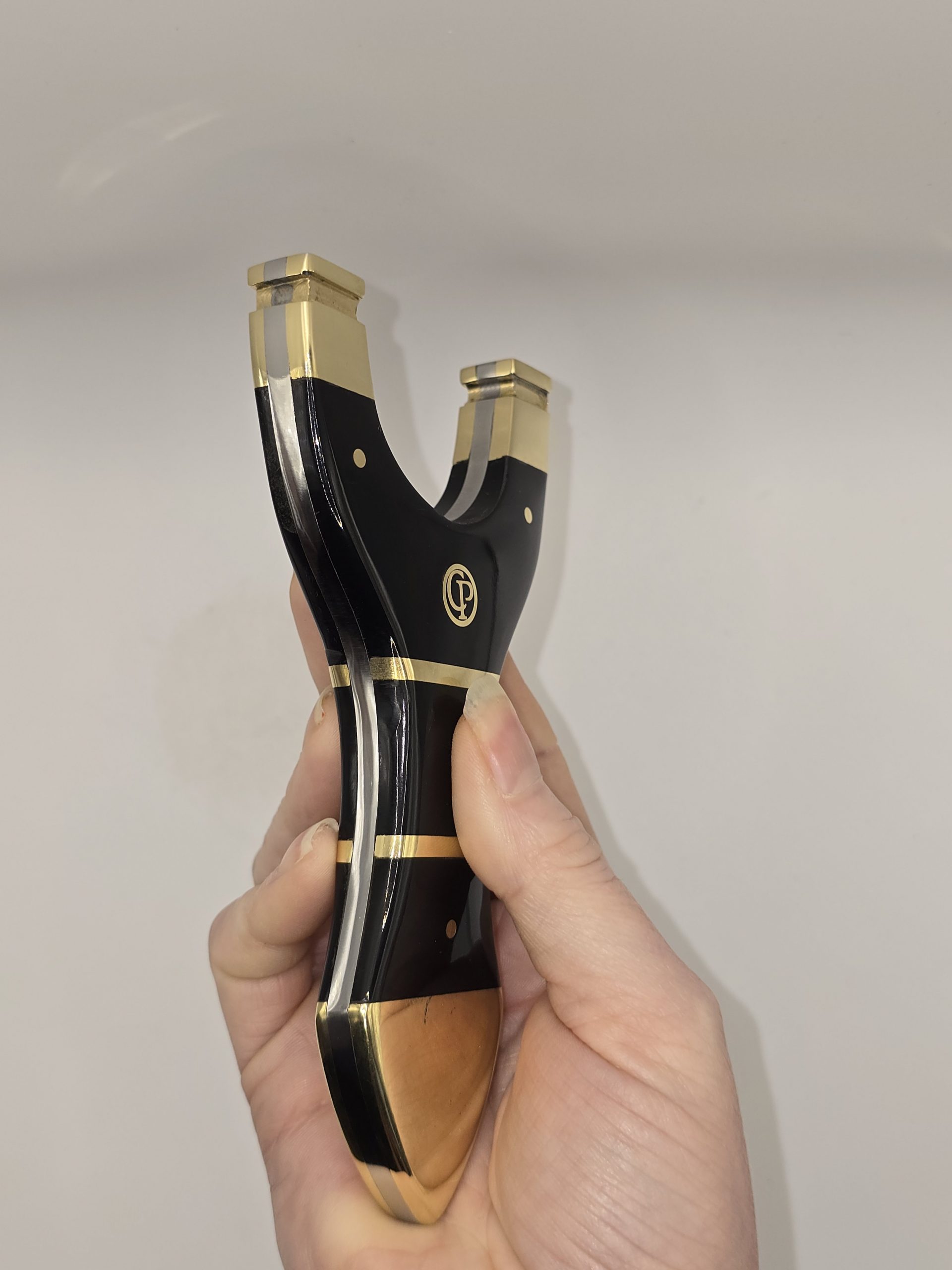 ⚡ Catty Precision Vanguard – Black Resin and Brass OTT Slingshot - Image 4