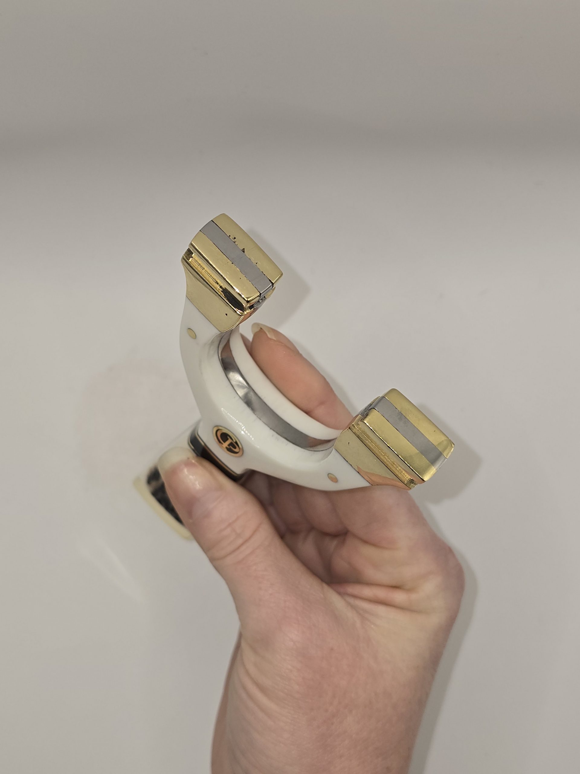 🔥 Catty Precision Ranger – White Resin & Deer Antler OTT Slingshot - Image 5