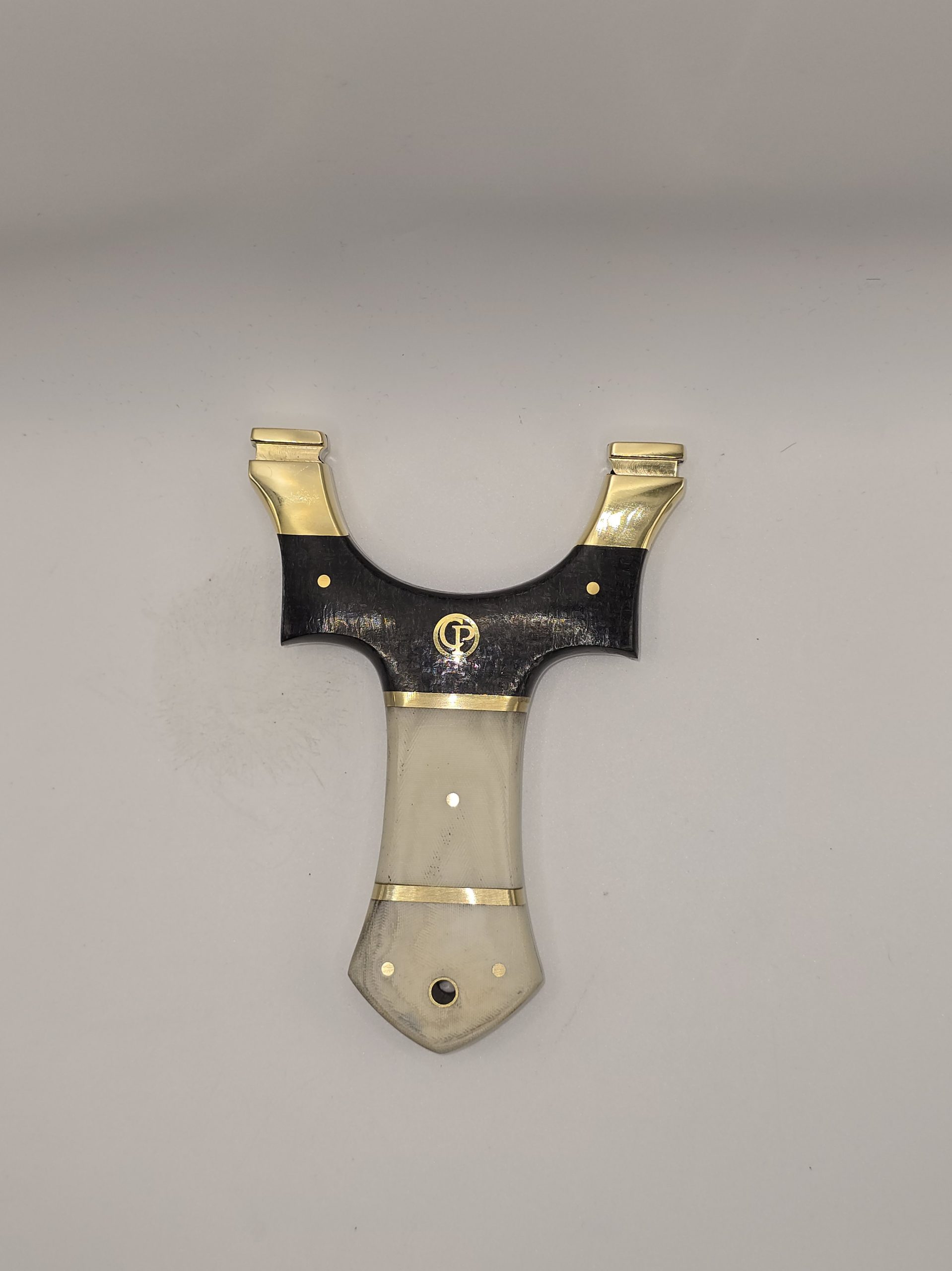🛡️ Catty Precision Sentinel Elite – Cream Micarta & Black Wood Hunting Slingshot with Brass Tips - Image 4