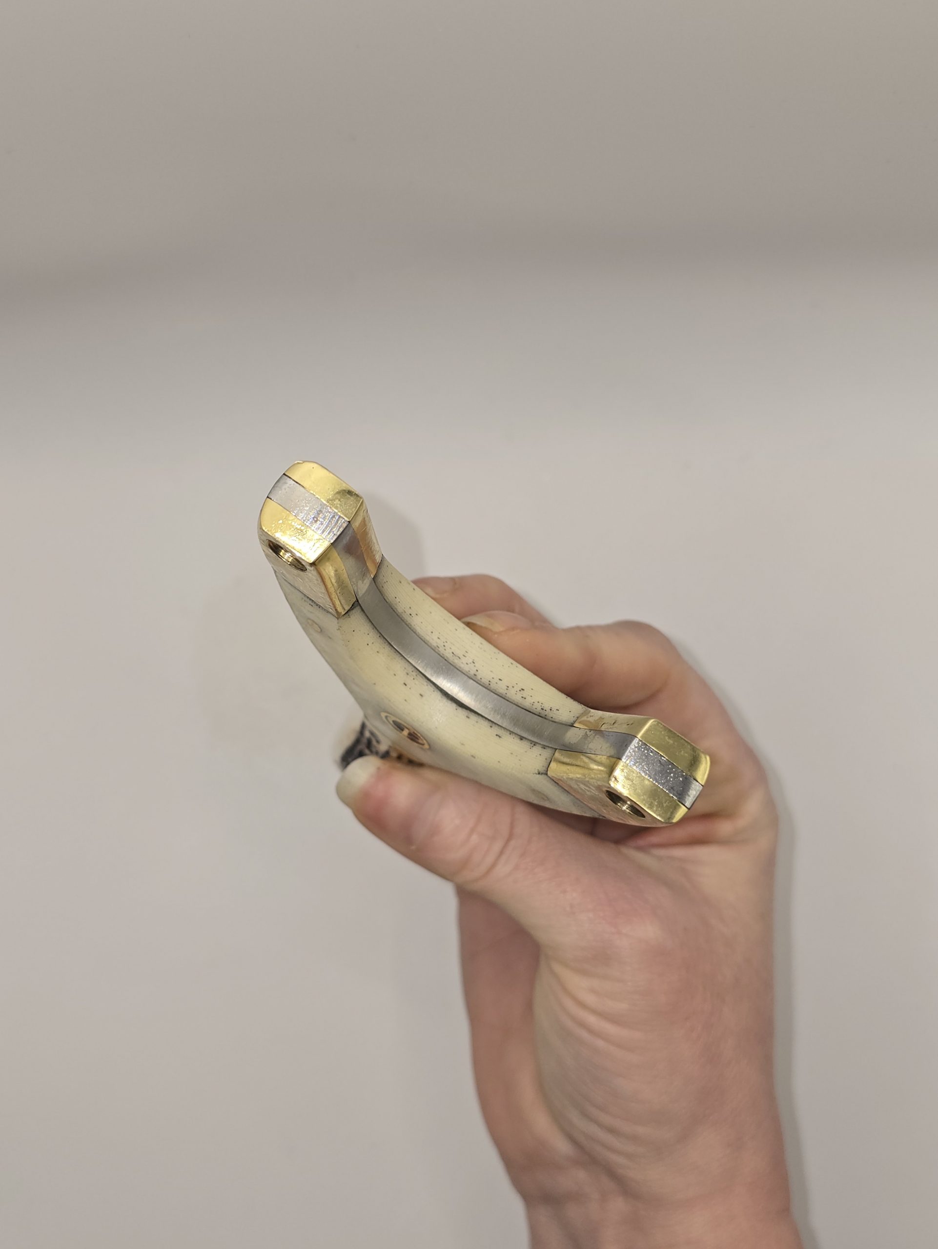 ✅ Catty Precision Hunter – Cream Micarta Tube Slingshot - Image 4