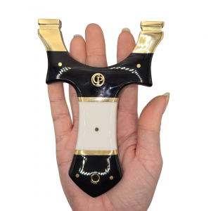 🛡️ Catty Precision Sentinel – Black & Ivory Resin Hunting Slingshot with Brass Tips & Lanyard
